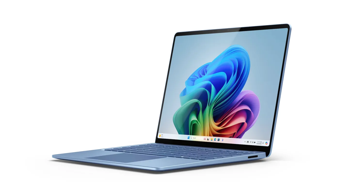Новий ноутбук Surface Laptop